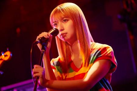 『パリピ孔明 THE MOVIE』上白石萌歌演じる“EIKO” 4月