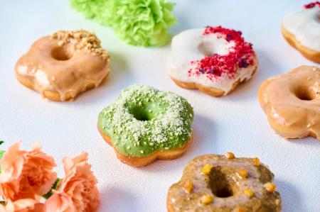 【RACINES DONUT】お母さんへ贈る、紅茶の香りと花の