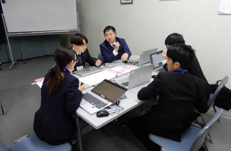 【ハイエレコン】 未来を築く15名の挑戦　新入社員研
