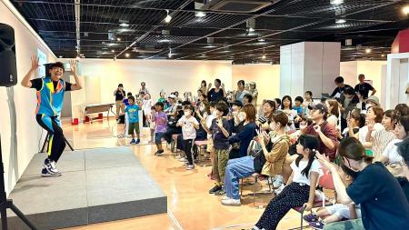 よしお兄さんも登壇！！日本初！あそびの学会「国際あ