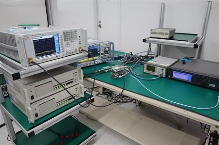 EMIレシーバー校正作業の半自動化システムを開発