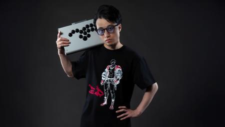 Crazy Raccoon所属の対戦型格闘ゲームプレイヤーutf-8