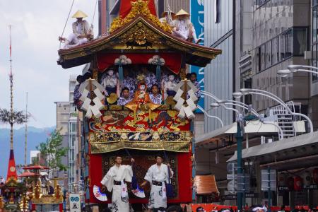 【ザ・ホテル青龍 京都清水】祇園囃子が響く夏の京都