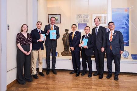日蘭交流425周年記念の特別展示『コモングラウンド - 