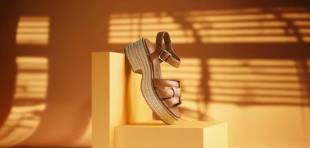 夏の足元に、軽やかな存在感。ーClarks(クラークス）