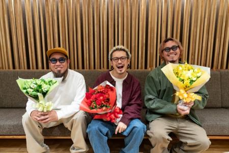 母の日に向けWANIMAから4,000人へカーネーションプレ