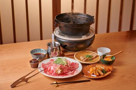ビブグルマン掲載の黒豚料理を炭火で。鹿児島の人気店