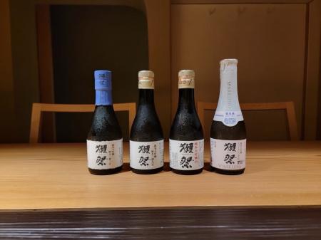 スナック閉店時代に挑む、原宿発“日替わりママ”の和の