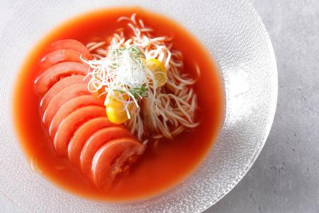 【シェラトン都ホテル大阪】今年はトマトをふんだんに