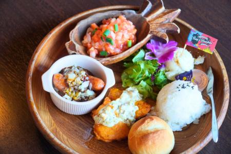 地域に愛されたハワイアンカフェレストラン「トニーズ