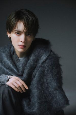 坪倉康晴が初の写真集を発売！ “ポートレートの中での