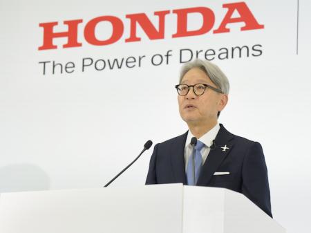 HONDAのEV戦略の軌道修正を説明する代表執行役社長...