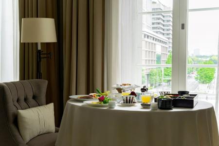 【東京ステーションホテルは110周年を迎えます！】朝