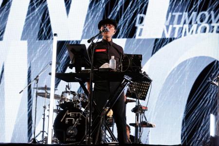 高橋幸宏が手掛けた伝説のロックフェス「WORLD Hutf-8