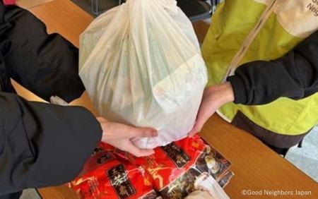 【食のセーフティーネットに試練】食品支援利用世帯が