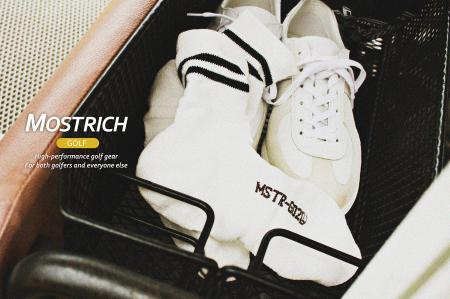 ゴルファー達の声を集結したソックス「MOSTRICH」がゴ