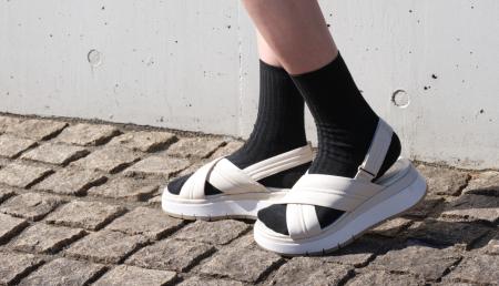 ーClarks( クラークス）の新作 Tuscan Cross（タスカ