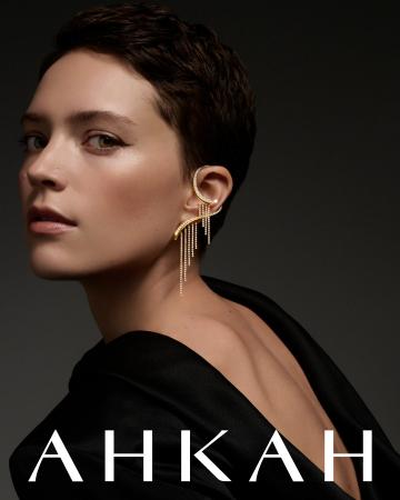 ＜AHKAH / アーカー＞ リブランディングを象徴する新