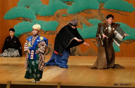 毎年恒例「こども狂言堂」こどももおとなも狂言を一緒