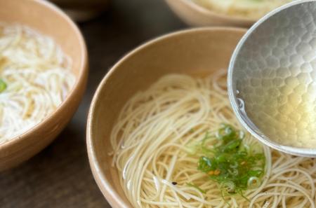 【移りゆく季節に光をあてて】奈良の素麺会社が小さな