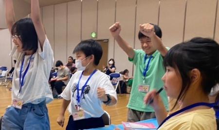 小中学生がゲームを通じて起業を学ぶ、新しいアントレ