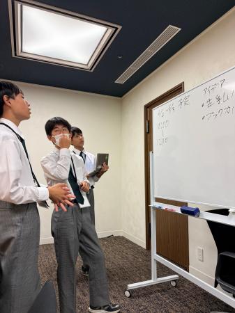 【日本初の試み】中学生が商店街で“起業”体験！神戸で