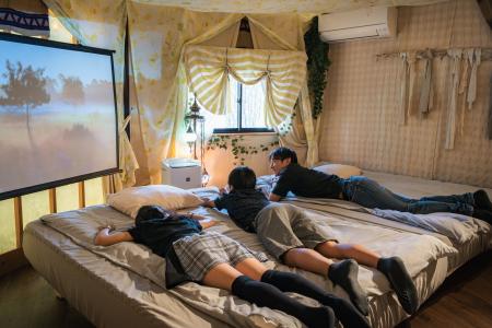 【愛知県一宮市】雨の日こそ訪れたい、香りと映画に包