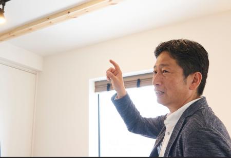 独自開発した「AQ木のみ構法」を採用し、日本初技術が
