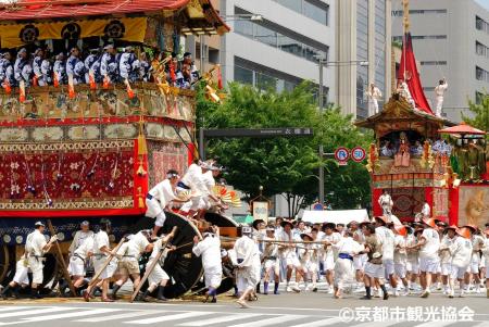 京都の夏の風物詩「祇園祭」の前祭においてプレミアム