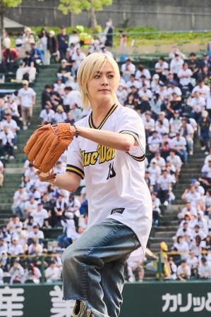 NCT ユウタさんが特別始球式に登板！ほっともっutf-8