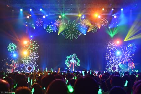 初音ミクが日本全国を巡るライブツアー、累計で2万5千