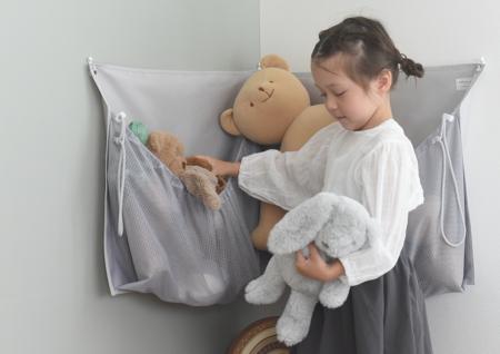 ぬいぐるみを“壁に収納”！？スペースを有効活用できる