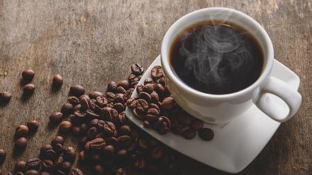 コーヒーショップに週1回以上立ち寄る人が2割　「一人