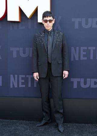 【McQueen】T.O.Pがマックイーンを着用
