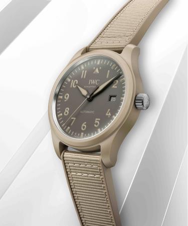 IWCトップガン・コレクションに新しいカラーバリエー