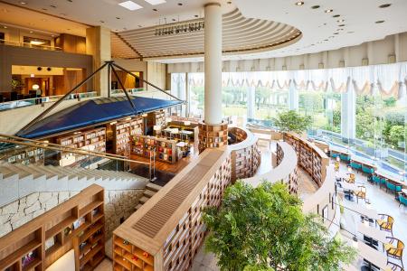 The Library Loungeがグランドオープン