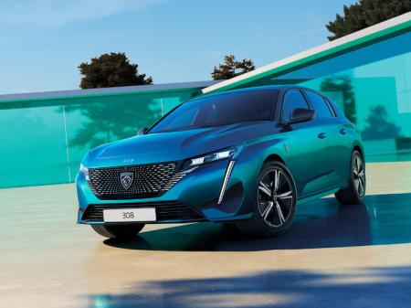 欧州Cセグメントを代表するHB車、Peugeot308に新た...