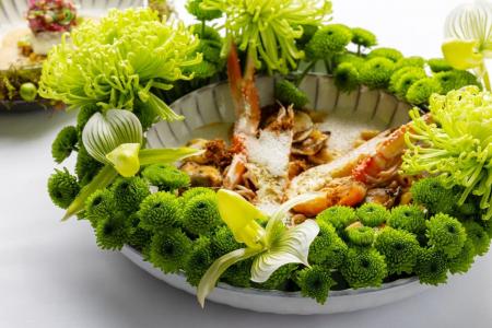 五感で味わう“花と美食”の芸術空間が、虎ノ門ヒルズに