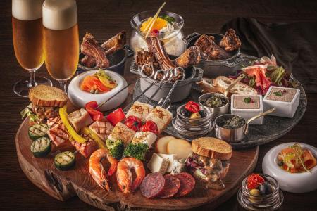 大人のための夏限定ビアフェスタ開催　ホテル最上階の