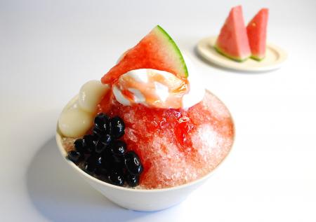 国産すいかを贅沢に使用！今までにない「すいかソース