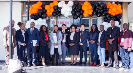 ザンビア郵政公社でビィ・フォアード公認エージェント ザンビア郵政公社でビィ・フォアード公認エージェント