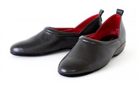 皇室御用達の職人が手がけた/医師の声から生まれたル 皇室御用達の職人が手がけた/医師の声から生まれたル