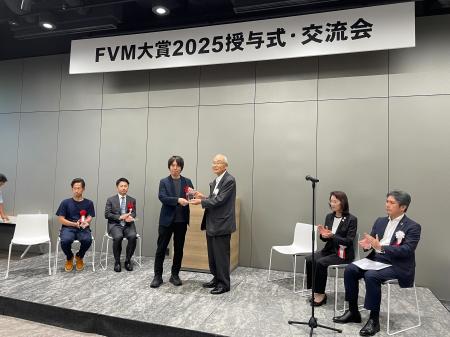 カプセルジャパンが「FVM特別賞2025」を受賞&受賞記 カプセルジャパンが「FVM特別賞2025」を受賞&受賞記