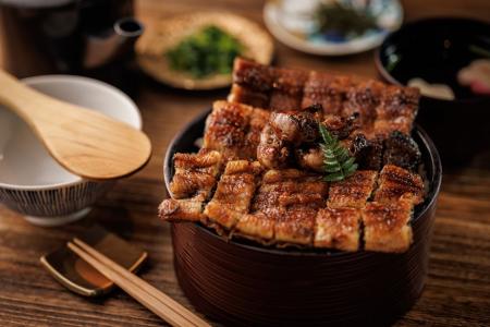 名古屋発コスパ最強と行列の絶えない、「昼だけうなぎ 名古屋発コスパ最強と行列の絶えない、「昼だけうなぎ