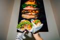 【チーズかけ放題】SHOGUN BURGER、秋の風物詩「月見 【チーズかけ放題】SHOGUN BURGER、秋の風物詩「月見