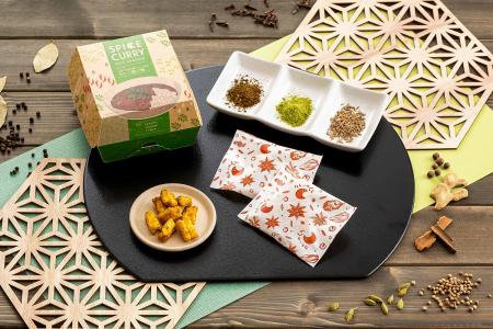 和のスパイス香る、サクほろ食感の“揚げ”あられ 期間 和のスパイス香る、サクほろ食感の“揚げ”あられ 期間