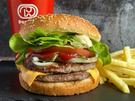 ドムドムハンバーガー、オフィス麦野とパートナー契約 ドムドムハンバーガー、オフィス麦野とパートナー契約