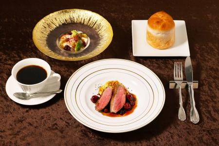 三菱一号館美術館 Cafe 1894「アール・デコとモード」 三菱一号館美術館 Cafe 1894「アール・デコとモード」