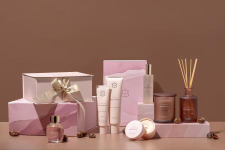 ラグジュアリーなうるおいを纏う「シア&ククイ」2025 ラグジュアリーなうるおいを纏う「シア&ククイ」2025