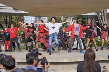 ロンドンファッションウィーク出展ブランド「LITTLE C ロンドンファッションウィーク出展ブランド「LITTLE C